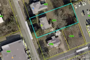 310 N Government St, Lincolnton, NC 28092 - Photo 2