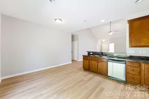 1704 Swan Dr, Charlotte, NC 28216 - Photo 12