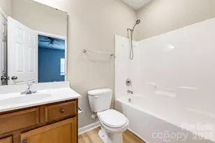 1704 Swan Dr, Charlotte, NC 28216 - Photo 16