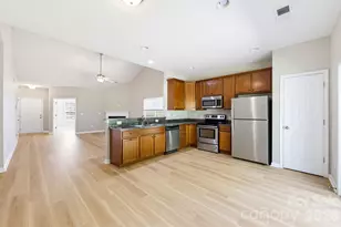 1704 Swan Dr, Charlotte, NC 28216 - Photo 10