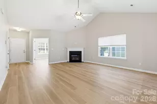 1704 Swan Dr, Charlotte, NC 28216 - Photo 6