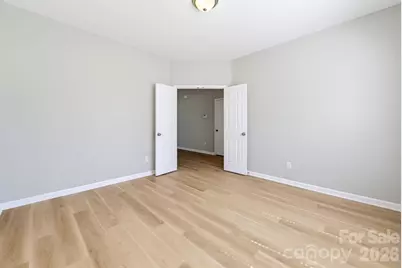 1704 Swan Drive, Charlotte, NC 28216 - Photo 4