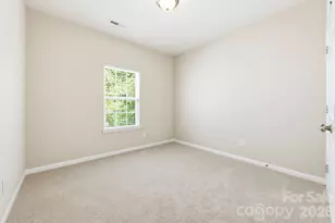 1704 Swan Dr, Charlotte, NC 28216 - Photo 20