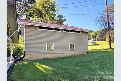 408 Sunny Drive, Waynesville, NC 28786 - Photo 28
