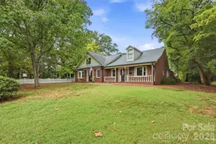 625 Davie Ave, Statesville, NC 28677 - Photo 16