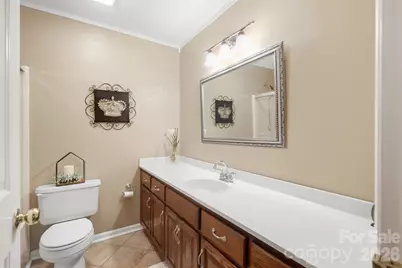 625 Davie Avenue, Statesville, NC 28677 - Photo 12