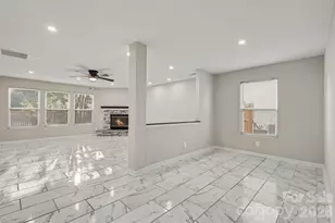 12937 Silvaire Farm Rd, Charlotte, NC 28278 - Photo 4