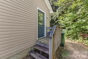 40 Rocking Porch Ln, Asheville, NC 28805 - Photo 26