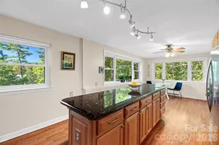 18 Northwood Rd, Asheville, NC 28804 - Photo 8