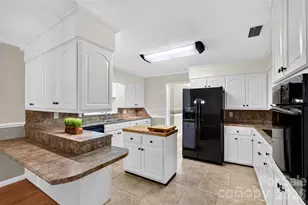 1007 Woodland St SE, Valdese, NC 28690 - Photo 6