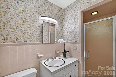 1007 Woodland Street SE, Valdese, NC 28690 - Photo 16