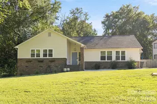 7419 Bent Oak Rd, Charlotte, NC 28226 - Photo 1