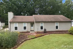 6423 Snow Bird Ln, Charlotte, NC 28227 - Photo 2