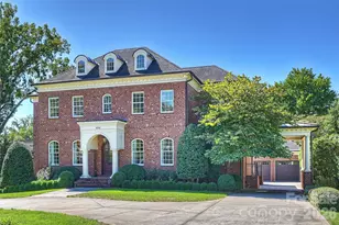 200 Huntley Pl, Charlotte, NC 28207 - Photo 2