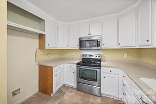 2006 Capstone Ct, Rock Hill, SC 29732 - Photo 8