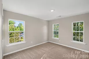 4059 Houldsworth Dr, Charlotte, NC 28213 - Photo 16