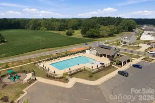 107 Mdw Vw Dr, Statesville, NC 28677 - Photo 2