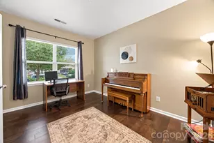 8815 Balsam Bay Rd, Charlotte, NC 28227 - Photo 6