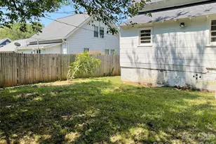 208 S Ransom St, Gastonia, NC 28052 - Photo 12