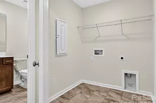 6565 Fire Lily Ln, Charlotte, NC 28216 - Photo 38