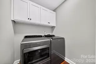 734 Stratford Woods Rd, Matthews, NC 28105 - Photo 24