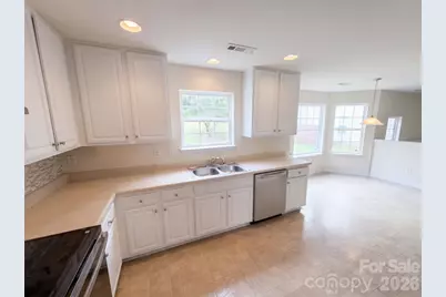 3214 Erwin Trace Drive, Charlotte, NC 28213 - Photo 2