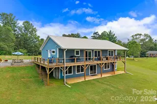 140 Gunclub Dr, Marshall, NC 28753 - Photo 2