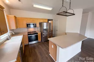3926 Wilgrove Way Dr, Charlotte, NC 28213 - Photo 2