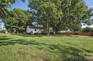 712 Edgehill Dr, Monroe, NC 28110 - Photo 2
