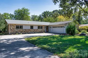 109 N Greenwood Forest Dr, Etowah, NC 28729 - Photo 2