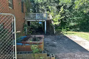 650 Holland Dr, Statesville, NC 28677 - Photo 14