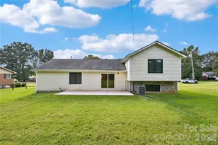 1106 Stanton Dr, Shelby, NC 28150 - Photo 4
