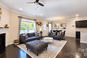 239 Keating Pl Dr, Fort Mill, SC 29708 - Photo 8