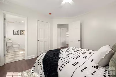 6929 Thorncliff Drive, Charlotte, NC 28210 - Photo 24