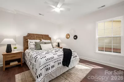 6929 Thorncliff Drive, Charlotte, NC 28210 - Photo 22
