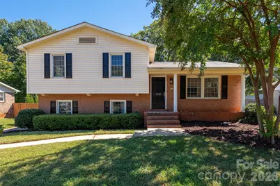 6929 Thorncliff Drive, Charlotte, NC 28210 - Photo 1