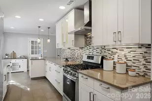 6213 Bevington Pl, Charlotte, NC 28277 - Photo 4