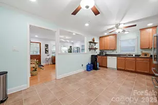 1524 Lanewood Pl, Charlotte, NC 28208 - Photo 6