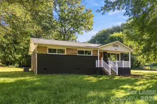 1200 Weststone Dr, Charlotte, NC 28208 - Photo 2