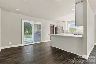 1200 Weststone Dr, Charlotte, NC 28208 - Photo 8