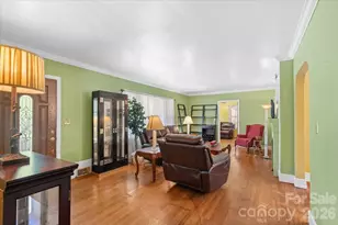 1720 Flynwood Dr, Charlotte, NC 28205 - Photo 8