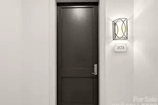 2251 Selwyn Ave, Charlotte, NC 28207 - Photo 6