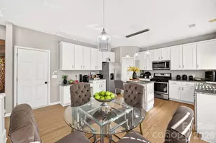 10536 Adlin Ave, Charlotte, NC 28262 - Photo 12