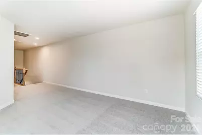 5225 Wyes Oak Lane, Charlotte, NC 28269 - Photo 16