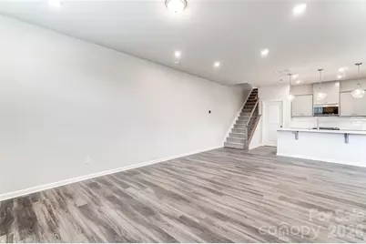 5225 Wyes Oak Lane, Charlotte, NC 28269 - Photo 10