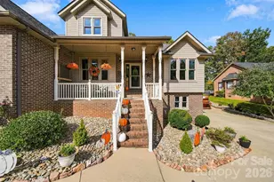 3645 Wandering Ln NE, Hickory, NC 28601 - Photo 2