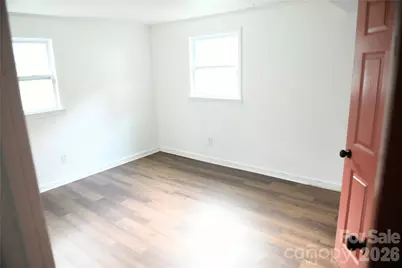 1605 W 4th Avenue, Gastonia, NC 28052 - Photo 12