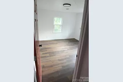 1605 W 4th Avenue, Gastonia, NC 28052 - Photo 32