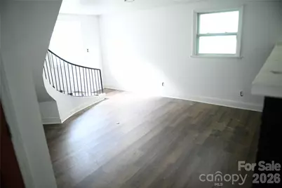 1605 W 4th Avenue, Gastonia, NC 28052 - Photo 10