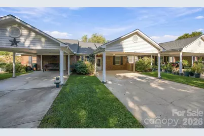 19838 Oak Leaf Circle, Cornelius, NC 28031 - Photo 2